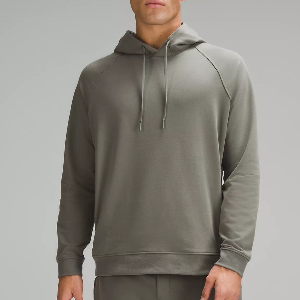Lululemon Men’s Teal Sweatshirt